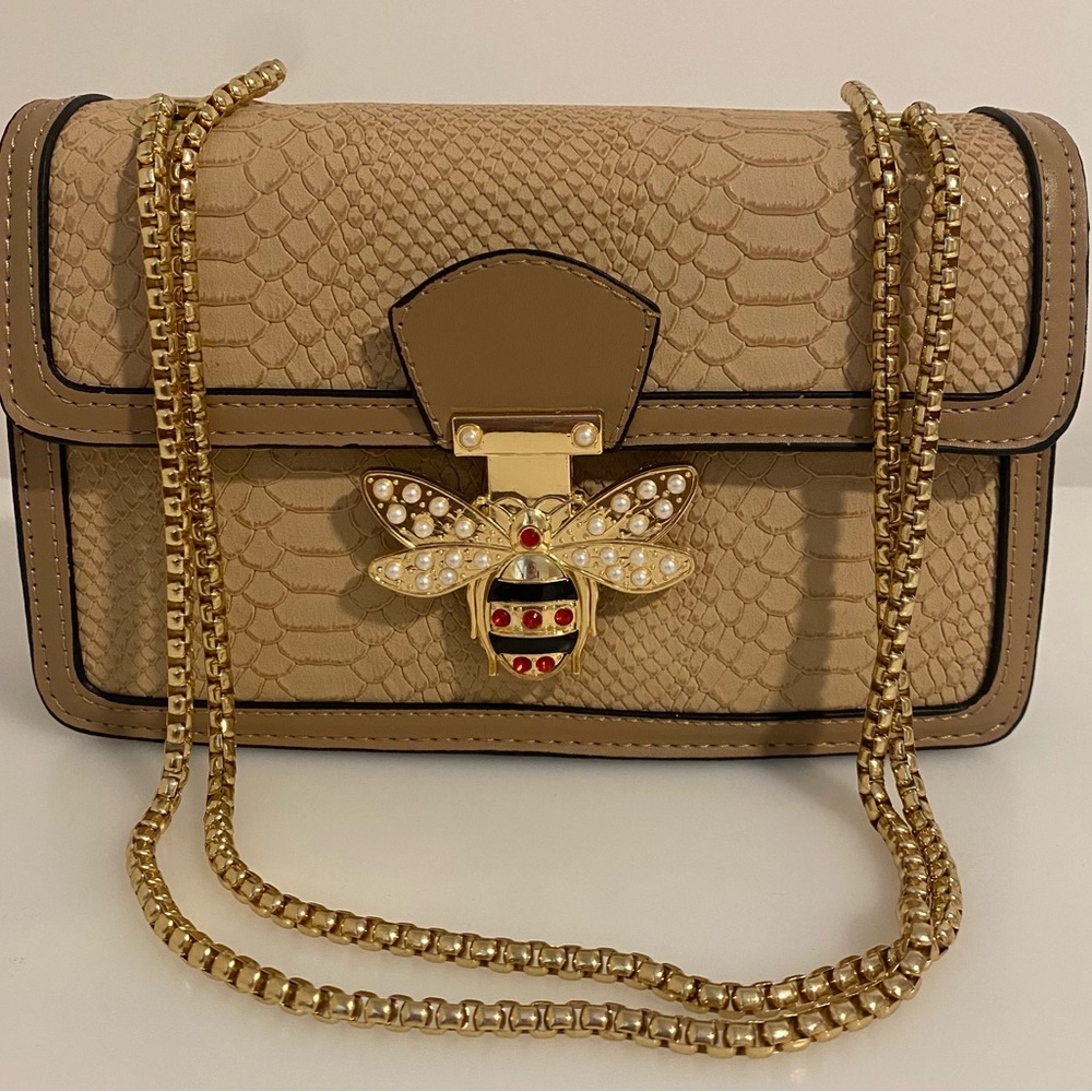 COPY - NWOT FAUX LEATHER PURSE w/ CROC DETAIL.